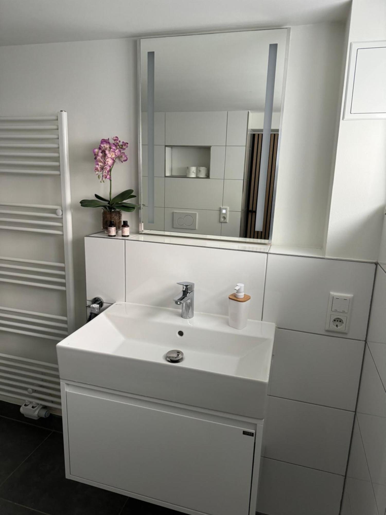 Modernes Apartment, Ruhige Lage, Stadtnah ケルクハイム（タウヌス） エクステリア 写真